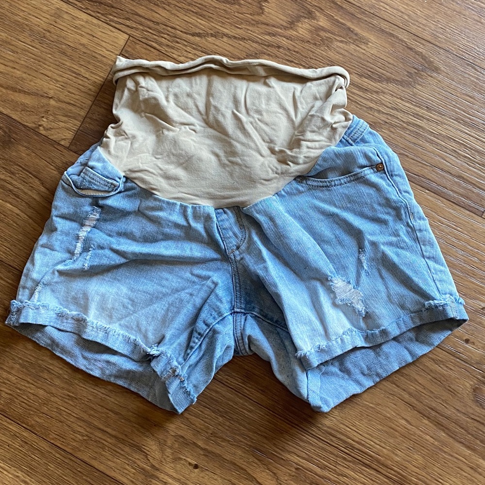Light wash denim maternity shorts